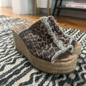 Wedge leopard sandals size 8